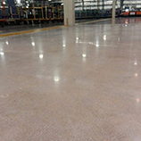 Piso de hormigon pulido y restaurado, proceso terminado